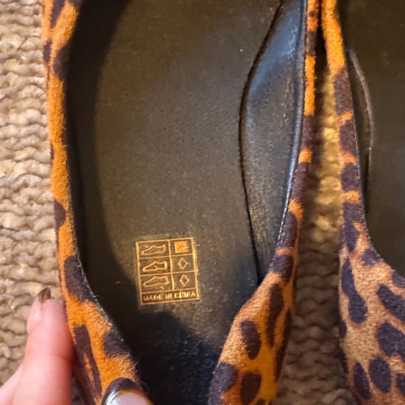 SHEIN || NWOT Leopard Print Flats (CN39) - Picture 6 of 9
